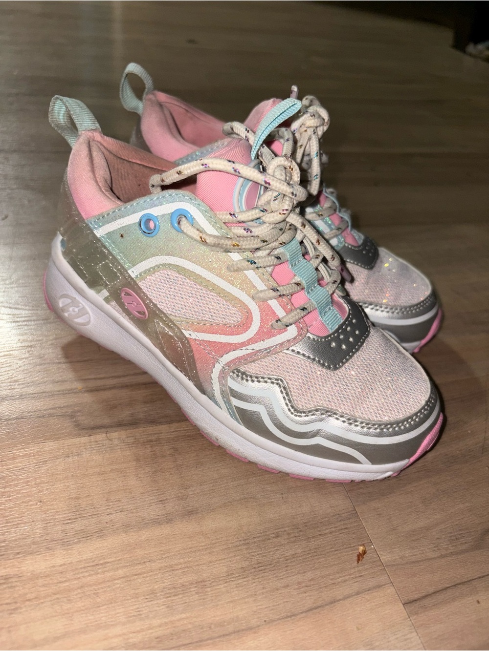 Kids heelys size 13